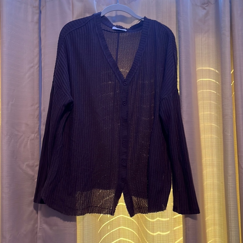 Long sleeve ladies top